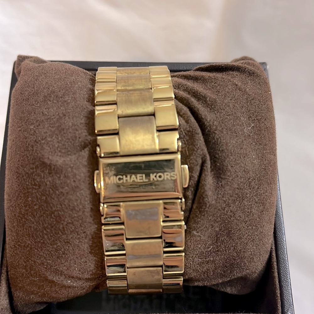 Michael Kors watch - Picture 3 of 3